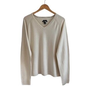 Club Monaco Men’s Cashmere V-Neck Sweater in Cream Size L Quiet Luxury